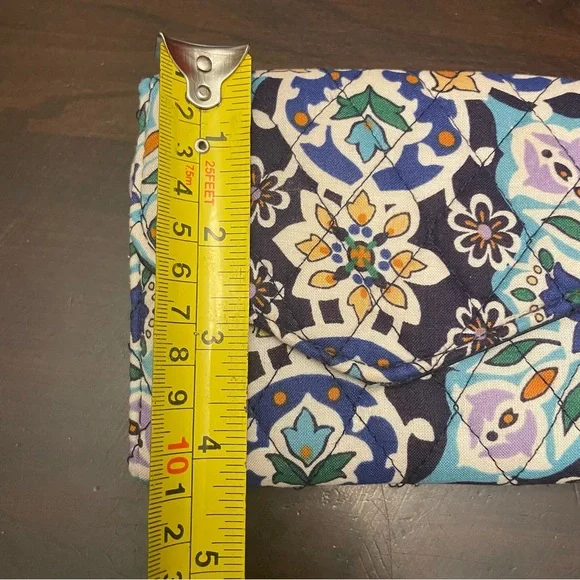 Vera Bradley Euro Wallet Lisbon Medallion RFID Trifold Snap Close Travel Compact - Picture 11 of 14